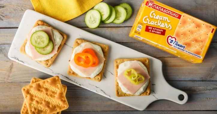image for Cream Crackers με β-γλυκάνη, κατίκι Δομοκού, γαλοπούλα & λαχανικά