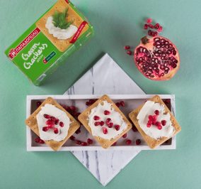 image for Γρήγορο πρωινό με Cream Crackers Χωρίς Ζάχαρη και ρόδι