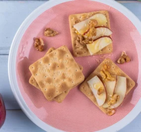 image for Θρεπτικό πρωινό με Cream Crackers Παπαδοπούλου χωρίς ζάχαρη
