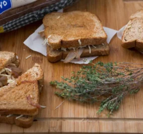 image for Grilled cheese με ψωμί σε φέτες Χωριανό Παπαδοπούλου Ολικής