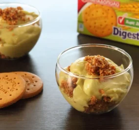 image for Γλυκιά Μους Αβοκάντο με Digestive χωρίς ζάχαρη