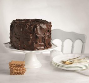 image for Σοκολατένιο fudge κέικ με Πτι Μπερ Παπαδοπούλου