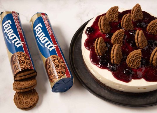 image for Cheesecake με μπισκότα Γεμιστά Παπαδοπούλου με σοκολάτα και μαρμελάδα