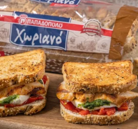Banner for Sandwich με ψωμί Χωριανό Παπαδοπούλου, κοτόπουλο, μοτσαρέλα