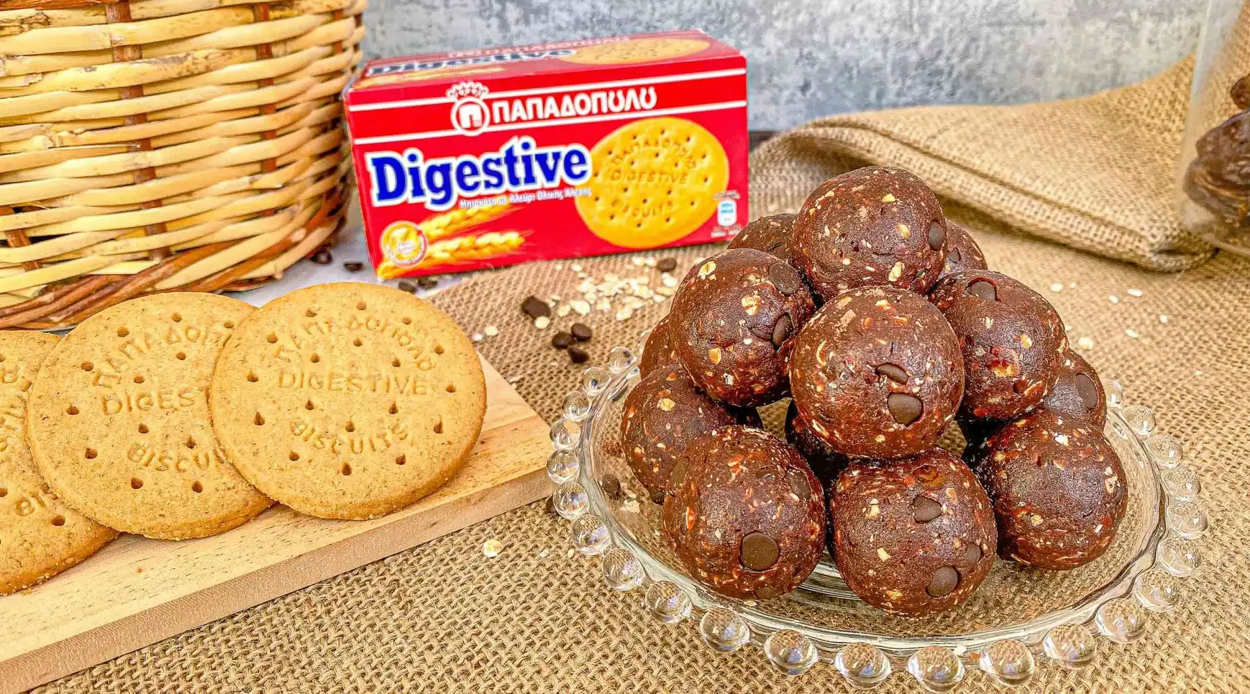 image for Vegan Energy Balls με Digestive Κλασικά και χουρμάδες
