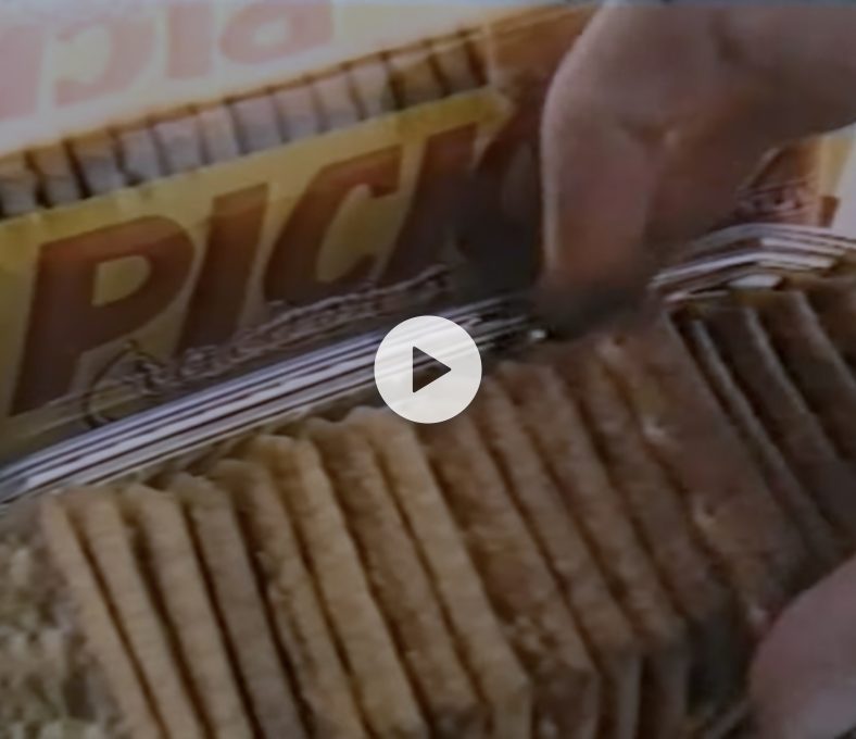 Δεκαετία 1990. Διαφήμιση για τα Pick Crackers. 