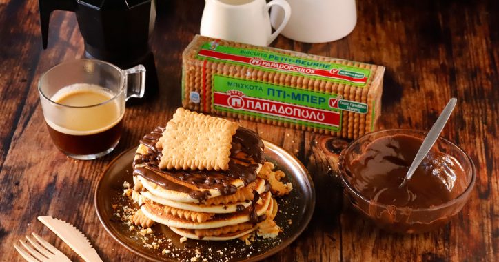 image for Pancakes χωρίς ζάχαρη με ταχίνι κακάο και Πτι-Μπερ χωρίς προσθήκη ζάχαρης