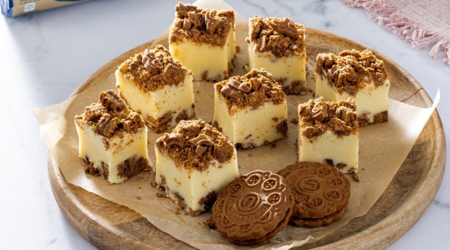 Top slider image for Fudge με Γεμιστά Σοκολάτα και λευκή σοκολάτα