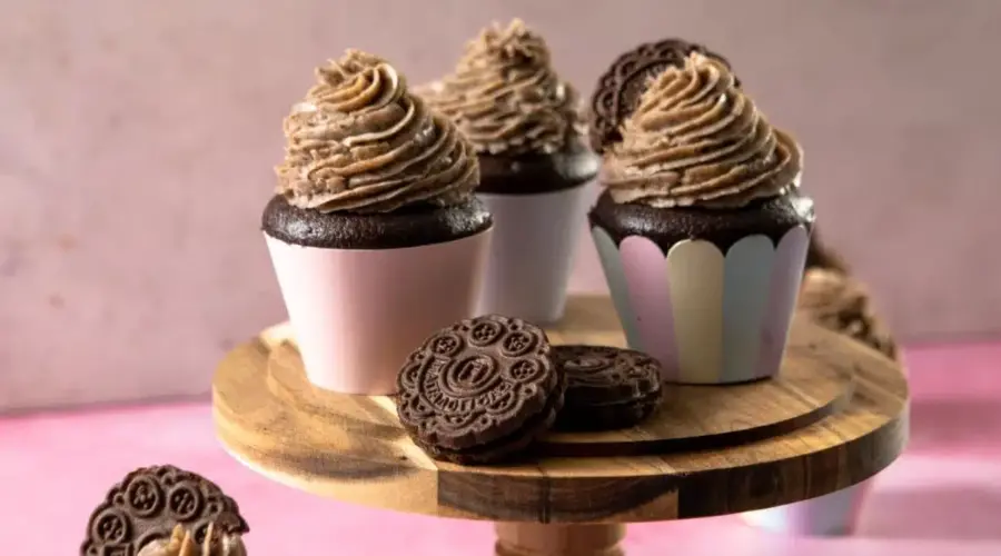 Top slider image for Cupcakes με Γεμιστά Βανίλια και frosting