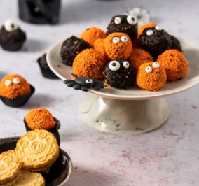 image for Τρουφάκια Halloween με Γεμιστά Πορτοκάλι