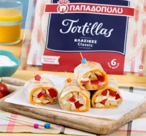 image for Τορτίγιες με τυρί cheddar, κοτόπουλο και ντομάτα