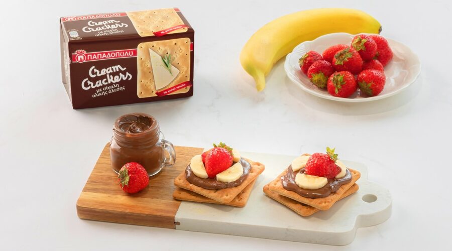 Top slider image for Cream Crackers Παπαδοπούλου με άλειμμα πραλίνας φουντουκιού, μπανάνα και φράουλα