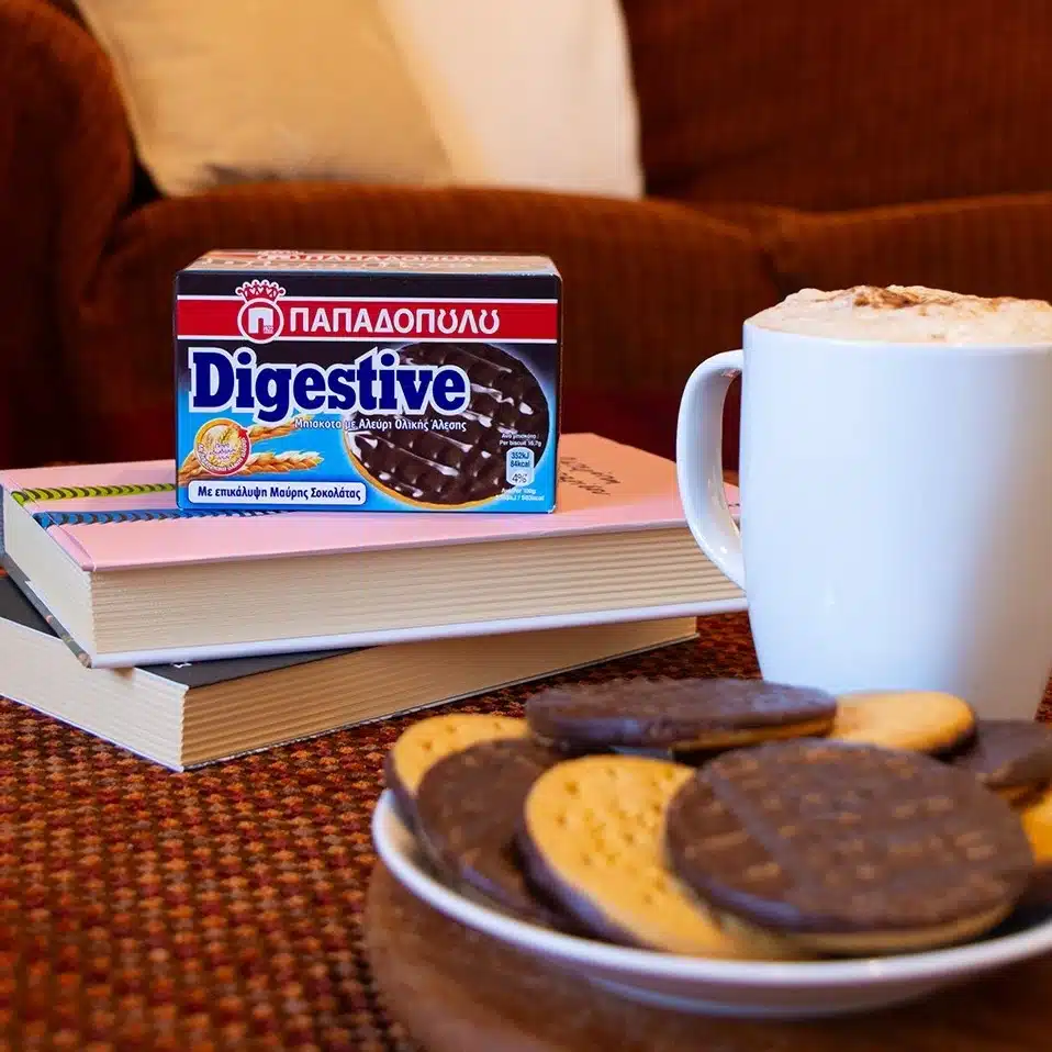  Image for Μια κούπα ζεστό καφέ, ένα καλό βιβλίο και τα αγαπημένα σου Digestive!