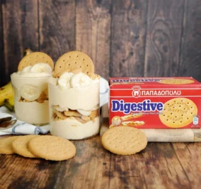 image for Πουτίγκα μπανάνα με Digestive Παπαδοπούλου και κρέμα βανίλιας